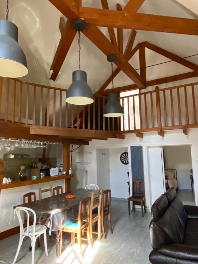 Les 2 Gites Des Chambres De Capucine Carcagny Exterior photo
